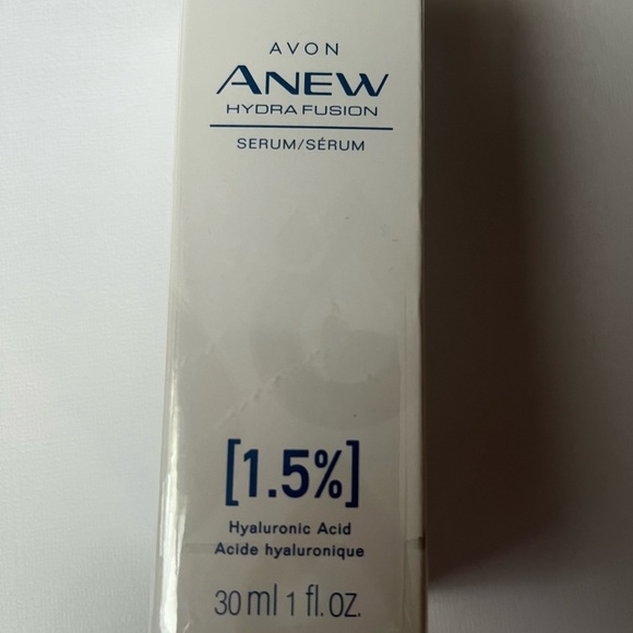 SERUM 1.5% Hyaluronic acid Avon Anew Hydrafusion - Picture 1 of 3